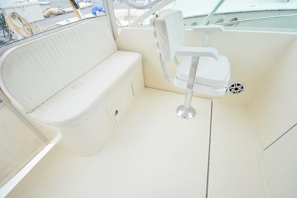 Fin Hunter 28ft Carolina Classic Yacht For Sale