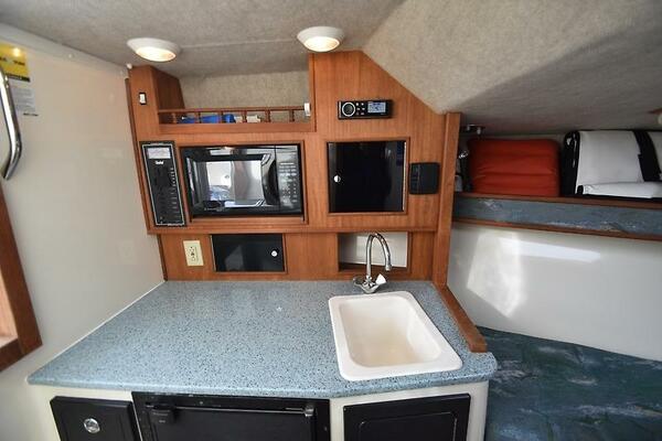 Fin Hunter 28ft Carolina Classic Yacht For Sale