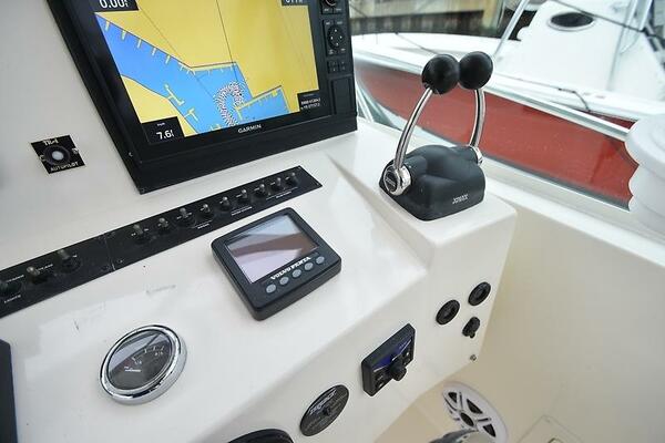 Fin Hunter 28ft Carolina Classic Yacht For Sale