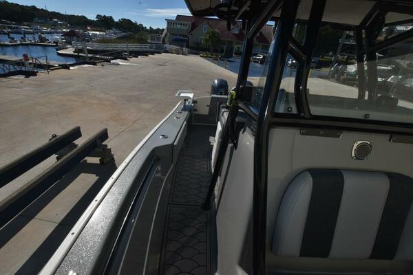 27ft Cape Horn Yacht For Sale