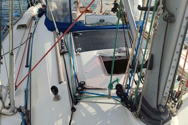 Adventure  40ft Beneteau Yacht For Sale