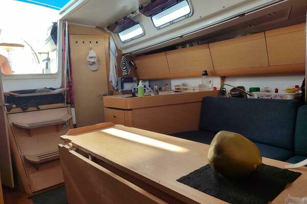 Adventure  40ft Beneteau Yacht For Sale