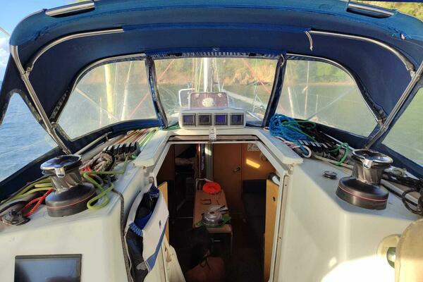 Adventure  40ft Beneteau Yacht For Sale