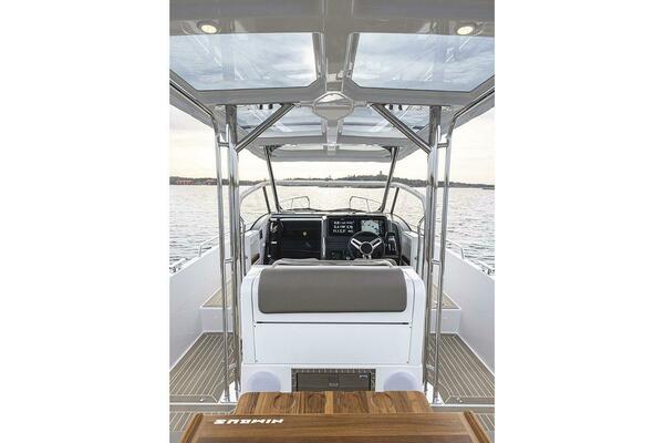 31ft Nimbus Yacht For Sale