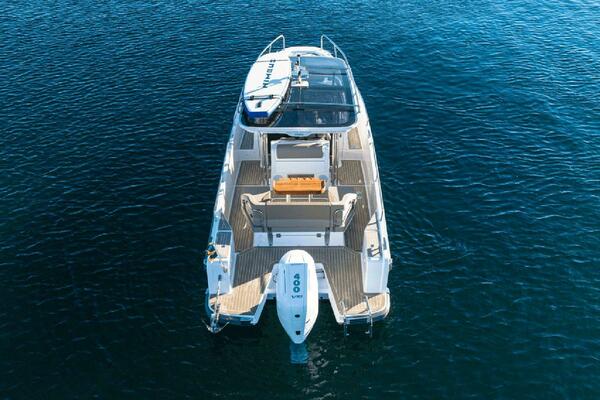 31ft Nimbus Yacht For Sale