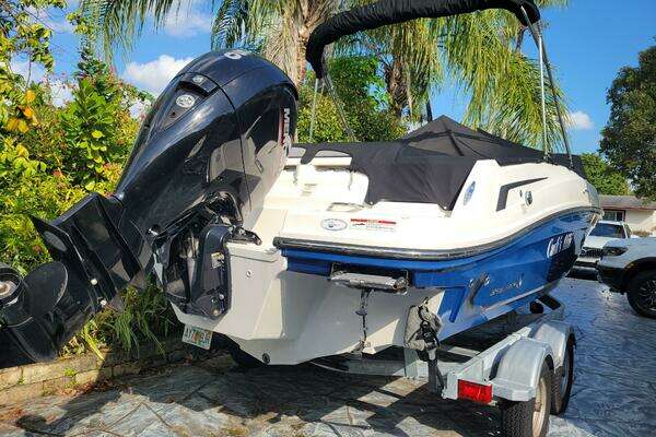 Photo of the 2023 Bayliner VR6 OB