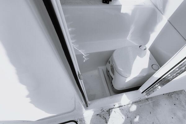 22ft Bayliner Yacht For Sale