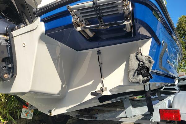 22ft Bayliner Yacht For Sale