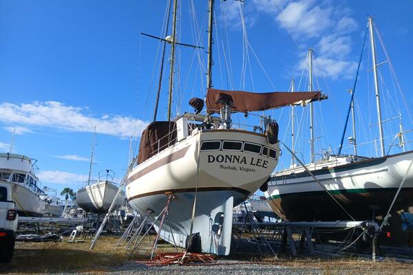 Donna Lee 41ft Islander Yacht For Sale