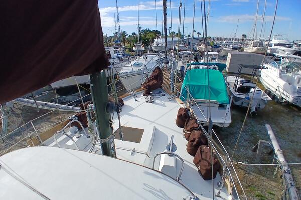 Donna Lee 41ft Islander Yacht For Sale