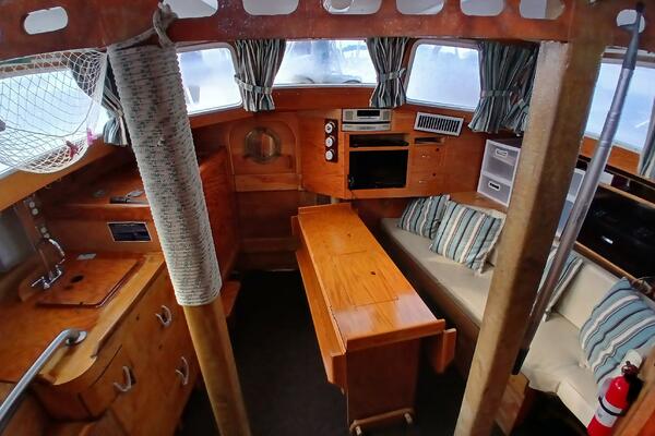 Donna Lee 41ft Islander Yacht For Sale