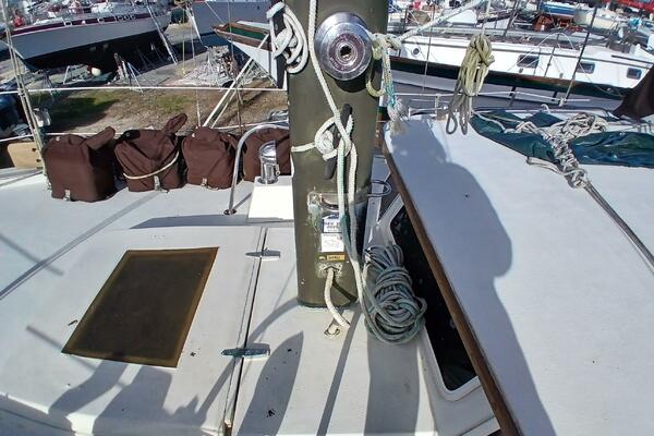 Donna Lee 41ft Islander Yacht For Sale
