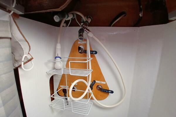 Donna Lee 41ft Islander Yacht For Sale