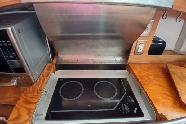 Donna Lee 41ft Islander Yacht For Sale