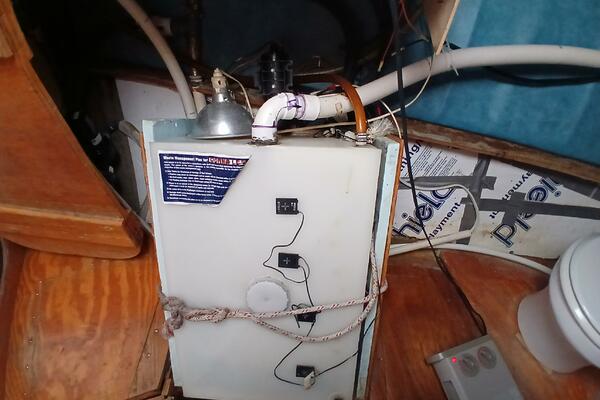 Donna Lee 41ft Islander Yacht For Sale