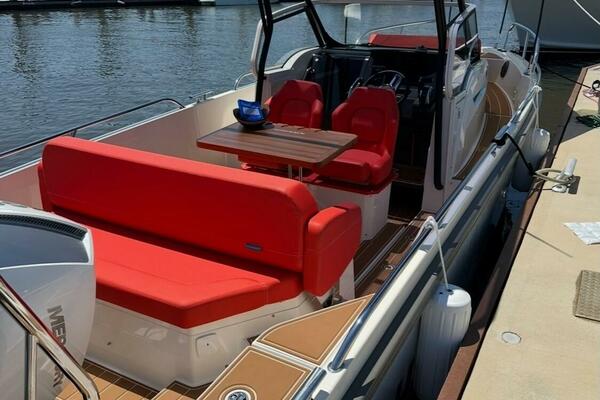 26ft Nimbus Yacht For Sale