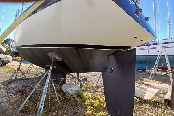 Indigo 38ft Wauquiez Yacht For Sale