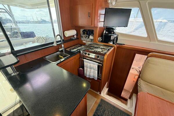 39ft Leopard Yacht For Sale
