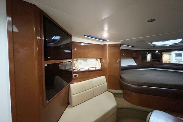 35ft Sea Ray Yacht For Sale