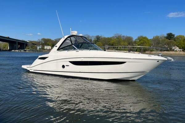 2014 Sea Ray 350 Sundancer