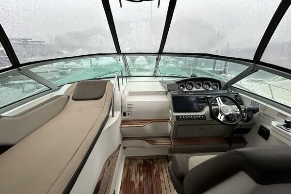 35ft Sea Ray Yacht For Sale