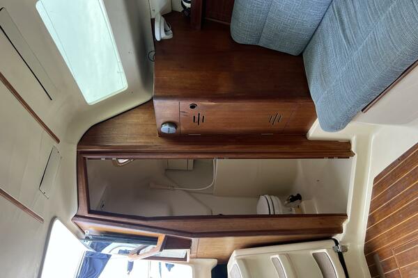 Hazyblur 28ft Hunter Yacht For Sale