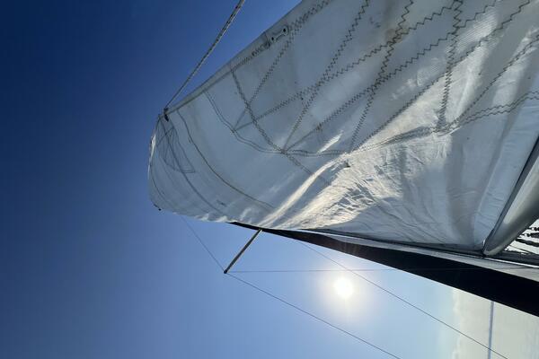 Hazyblur 28ft Hunter Yacht For Sale