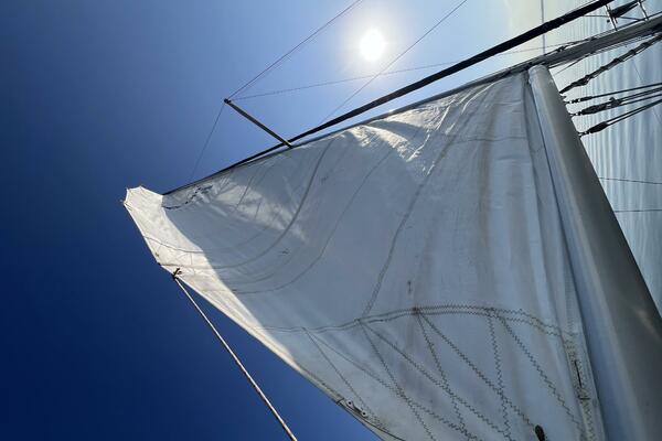 Hazyblur 28ft Hunter Yacht For Sale