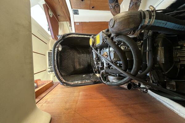 Hazyblur 28ft Hunter Yacht For Sale