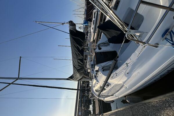 Hazyblur 28ft Hunter Yacht For Sale