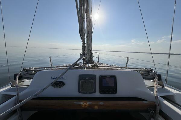 Hazyblur 28ft Hunter Yacht For Sale