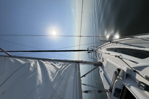 Hazyblur 28ft Hunter Yacht For Sale