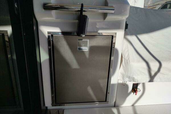 Regal 42 Fly Yacht For Sale