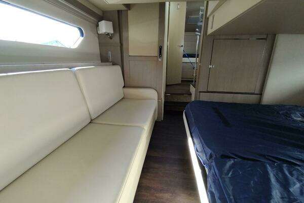 Regal 42 Fly Yacht For Sale