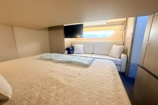 Regal 42 Fly Yacht For Sale