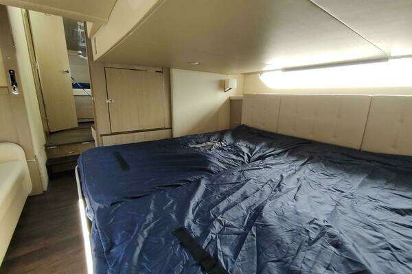 Regal 42 Fly Yacht For Sale