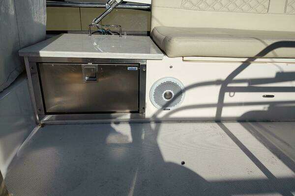 Regal 42 Fly Yacht For Sale