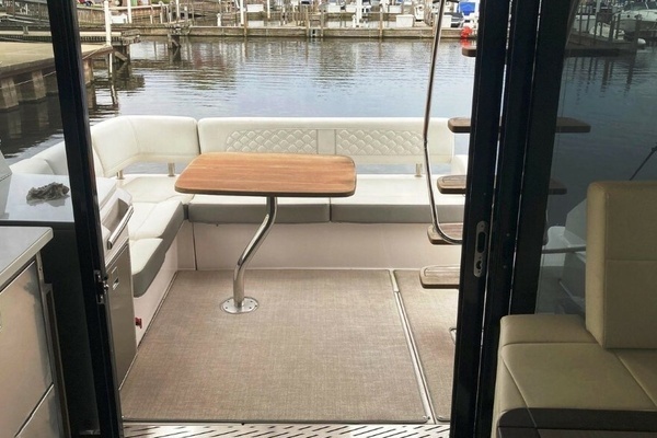 Regal 42 Fly Yacht For Sale