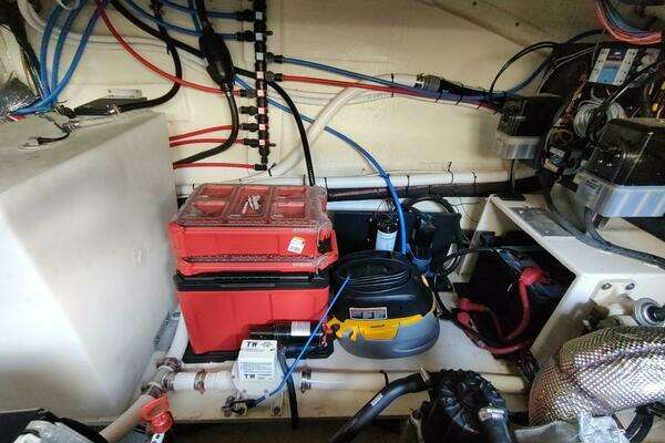 Regal 42 Fly Yacht For Sale