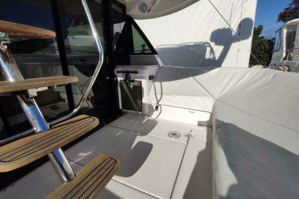 Regal 42 Fly Yacht For Sale