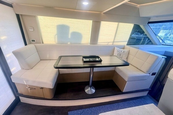 Regal 42 Fly Yacht For Sale