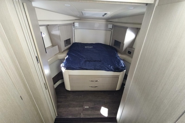 Regal 42 Fly Yacht For Sale