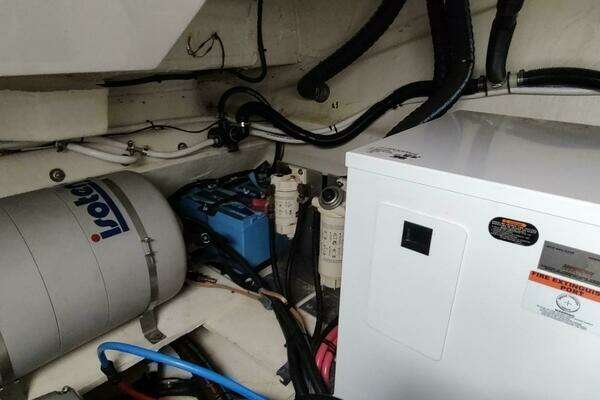 Regal 42 Fly Yacht For Sale