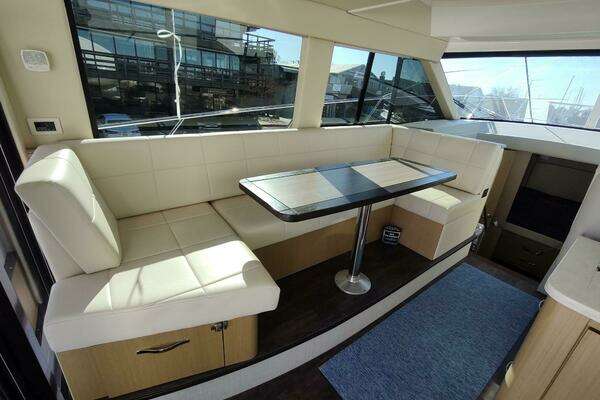 Regal 42 Fly Yacht For Sale