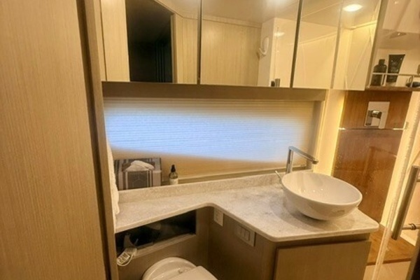 Regal 42 Fly Yacht For Sale