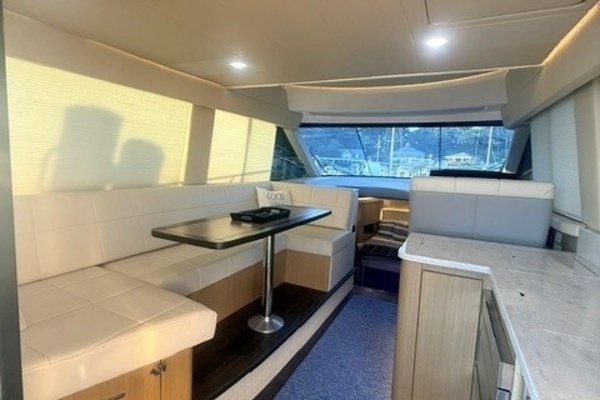 Regal 42 Fly Yacht For Sale