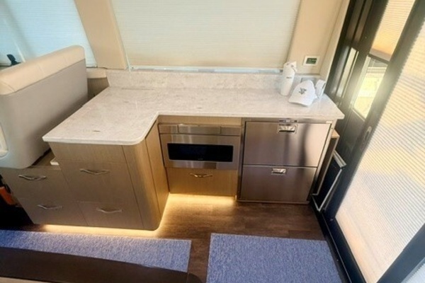Regal 42 Fly Yacht For Sale