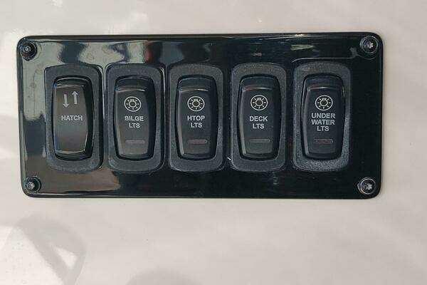 Regal 42 Fly Yacht For Sale