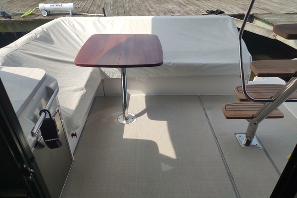 Regal 42 Fly Yacht For Sale