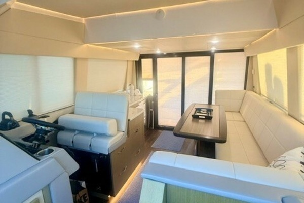 Regal 42 Fly Yacht For Sale